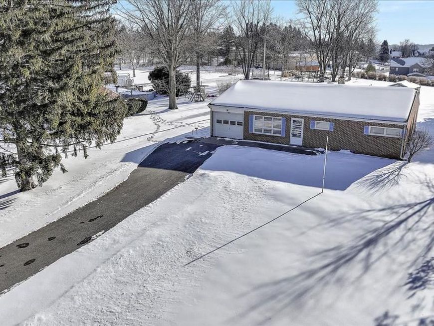 921 Skylight Drive, York, PA 17402 Main Photo