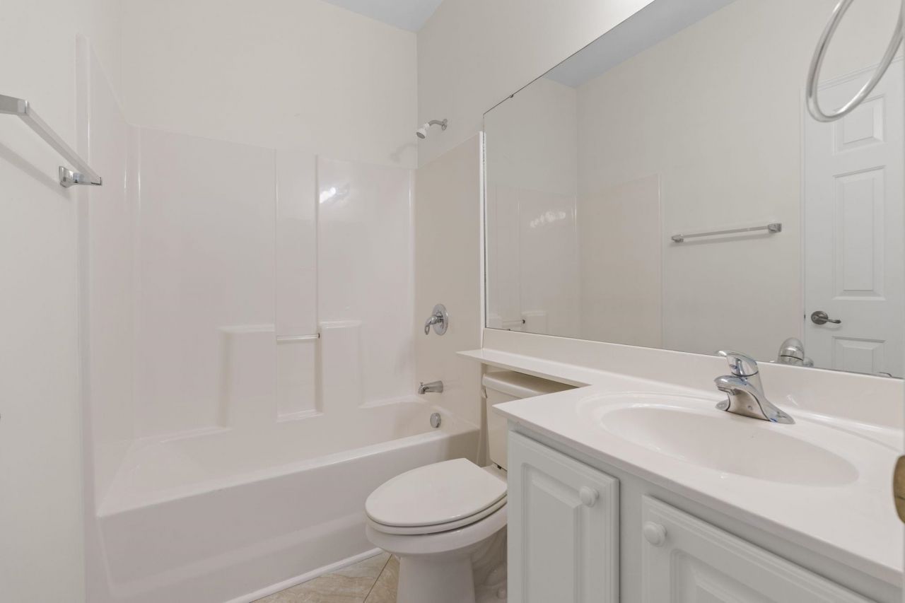 803 Botany Loop Photo 12