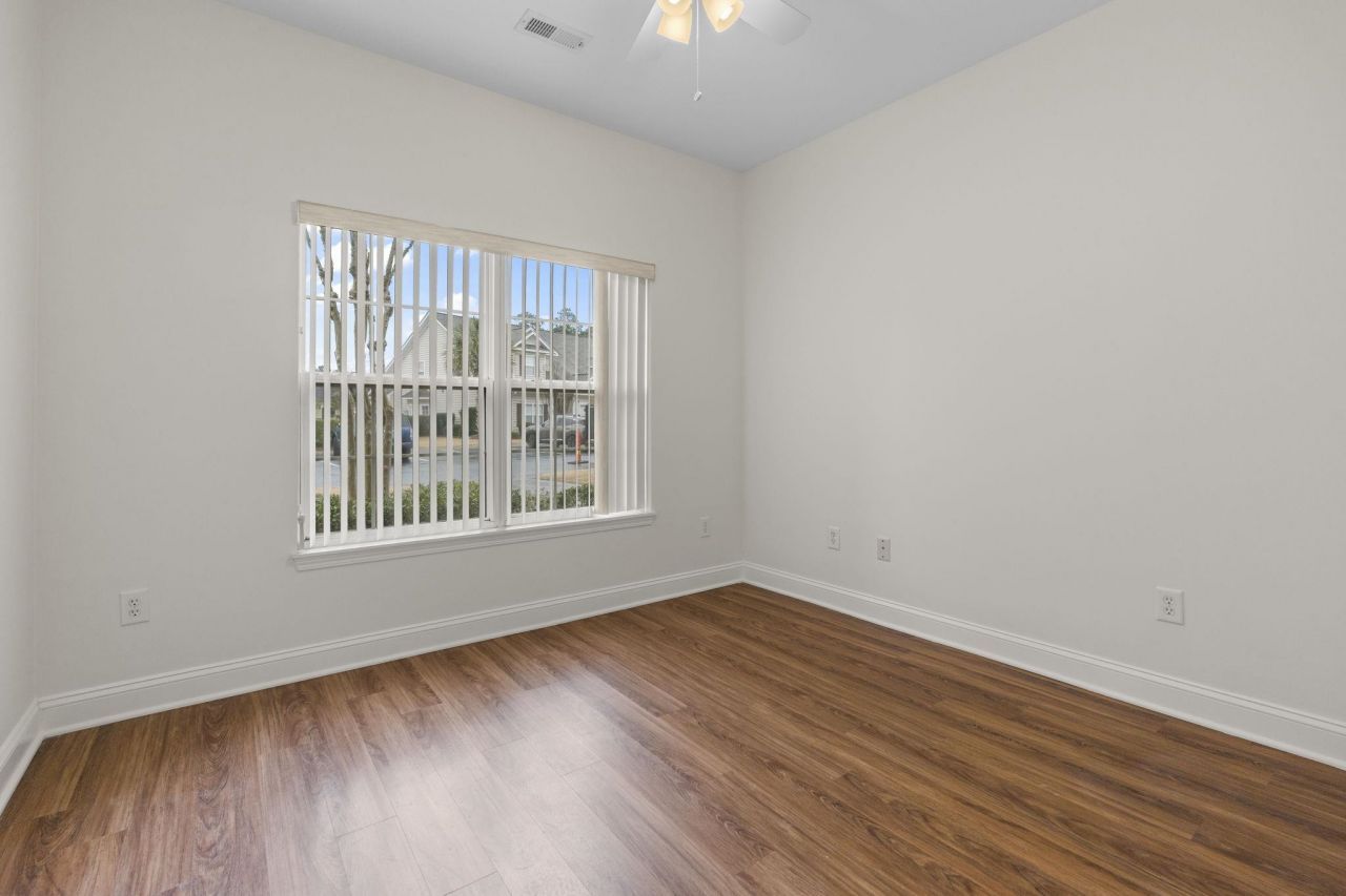 803 Botany Loop Photo 19