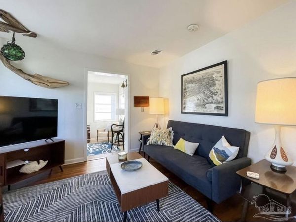 805 Rue Max St, Pensacola, FL 32507