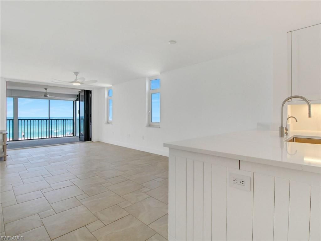9415 Gulf Shore Dr, Unit 102, Naples, FL 34108 Photo