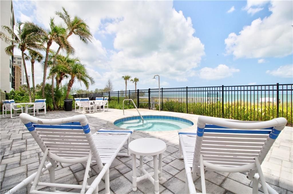 9415 Gulf Shore Dr, Unit 102, Naples, FL 34108 Photo