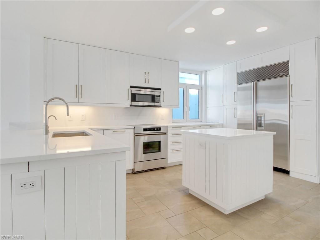 9415 Gulf Shore Dr, Unit 102, Naples, FL 34108 Photo