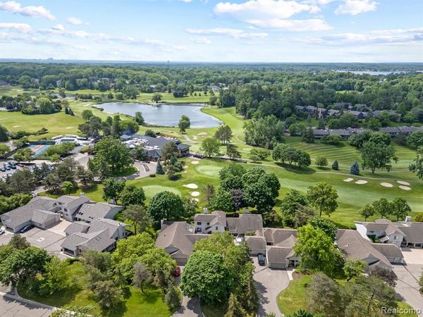 1795 Golf Ridge Drive, Bloomfield Hills, MI 48302