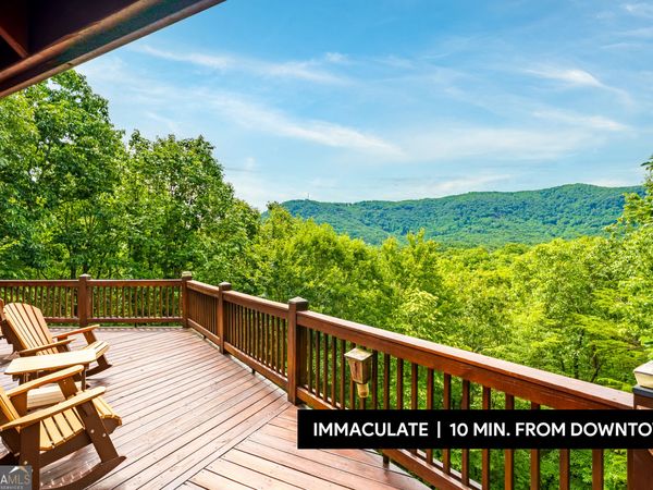 411 Ridge Trail, Blue Ridge, GA 30513