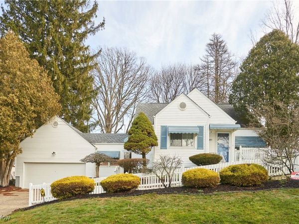 1225 Belleflower Road, Akron, OH 44307