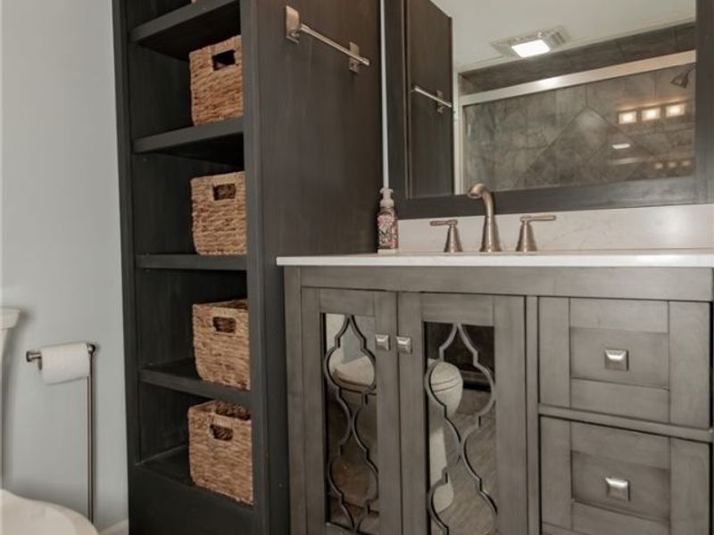 518 E 305th Street, Willowick, OH 44095 Photo 13