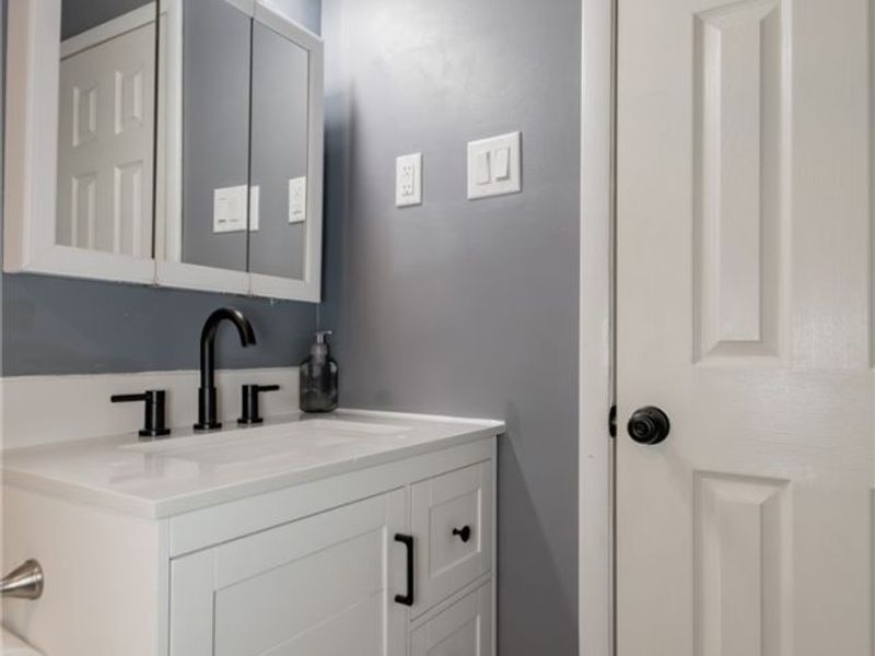 518 E 305th Street, Willowick, OH 44095 Photo 21