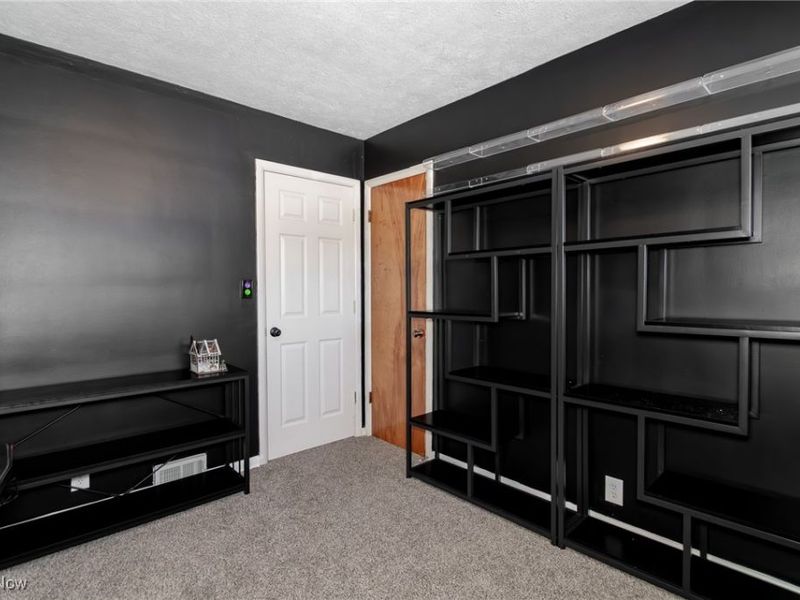 518 E 305th Street, Willowick, OH 44095 Photo 23