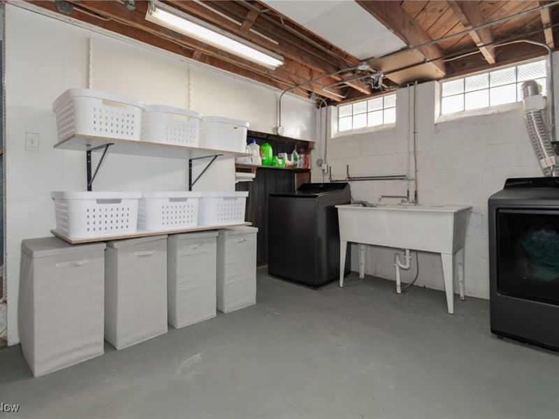 518 E 305th Street, Willowick, OH 44095 Photo 29