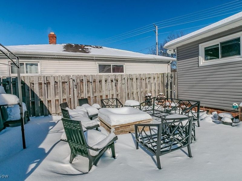 518 E 305th Street, Willowick, OH 44095 Photo 33