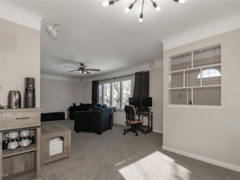 518 E 305th Street, Willowick, OH 44095 Photo 7