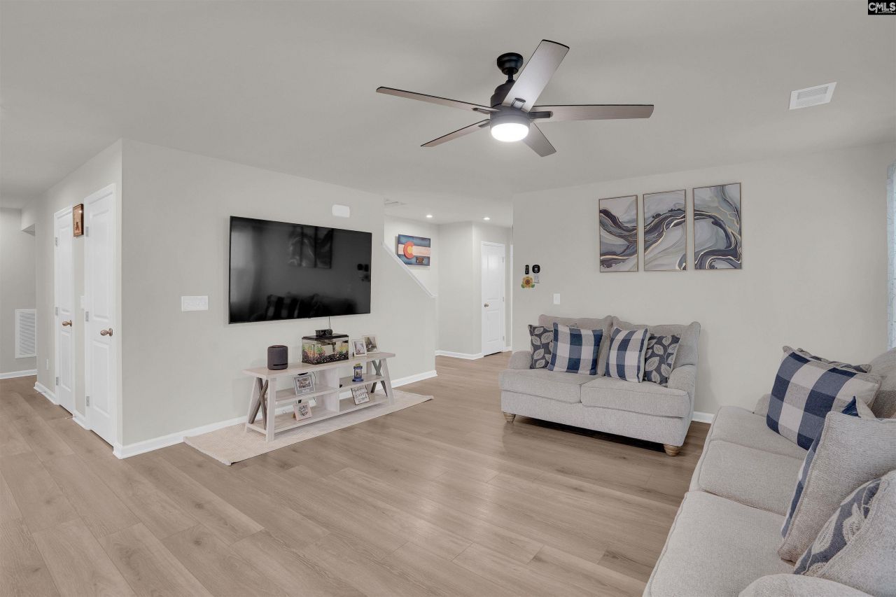 3025 Blue Brook Lane Photo 10