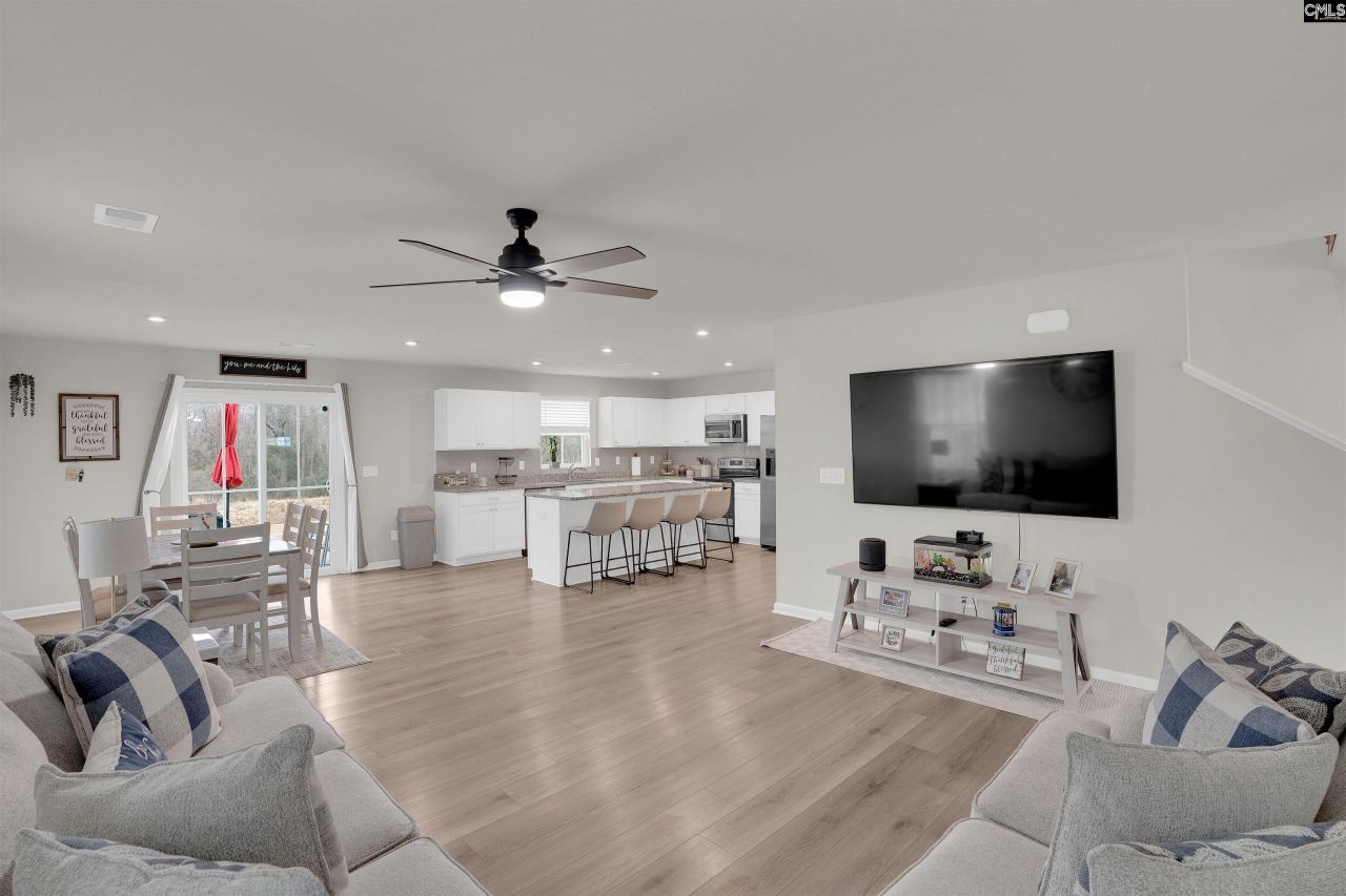 3025 Blue Brook Lane Photo 11