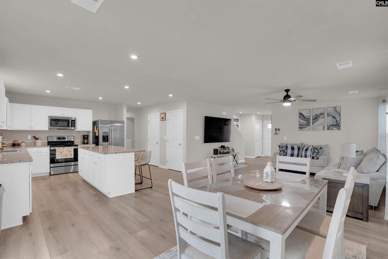 3025 Blue Brook Lane Photo 13