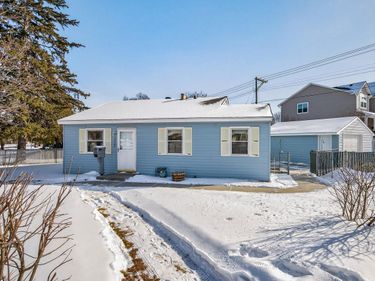 7023 52nd Avenue N, Crystal, MN 55428