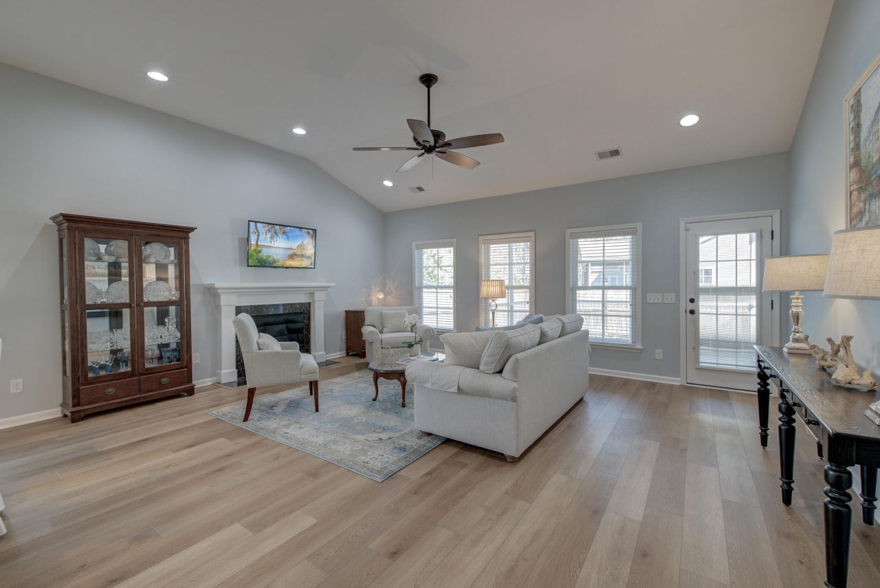 3849 Hanoverian Drive Photo 43