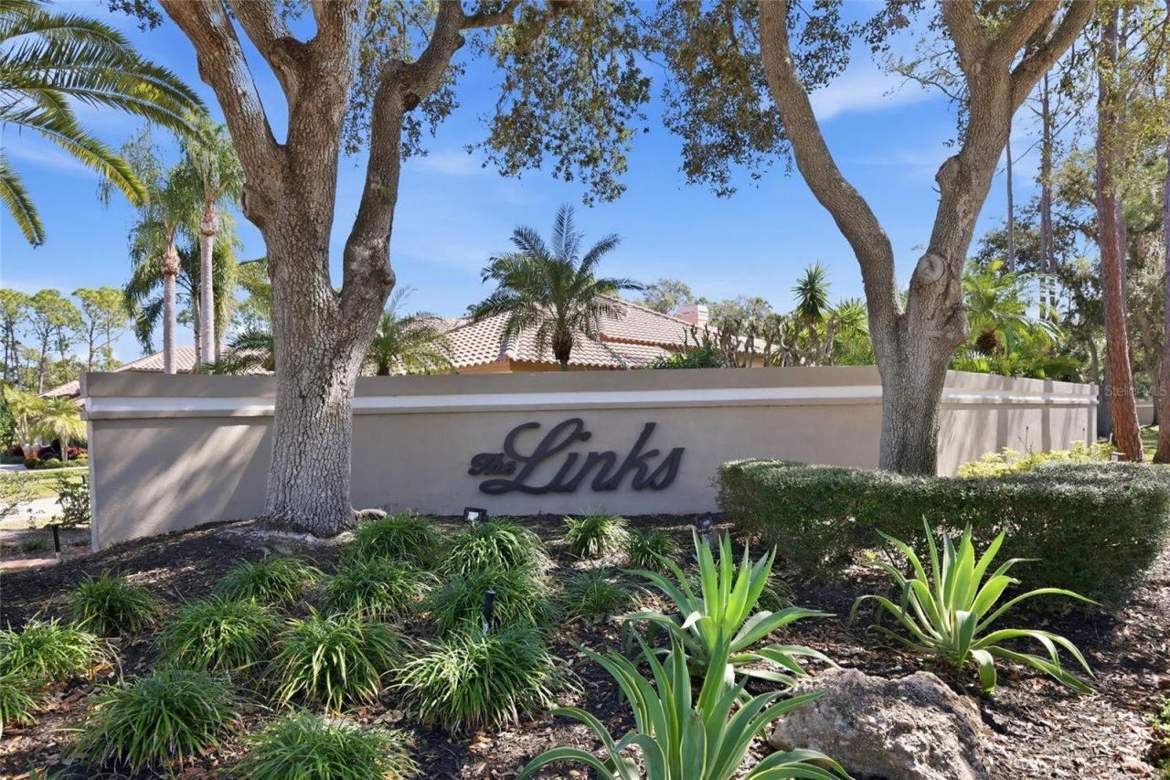 7321 Links Court, Sarasota, FL 34243 Photo