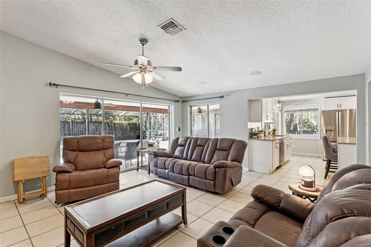 516 Pineview Street, Altamonte Springs, FL 32701 Photo