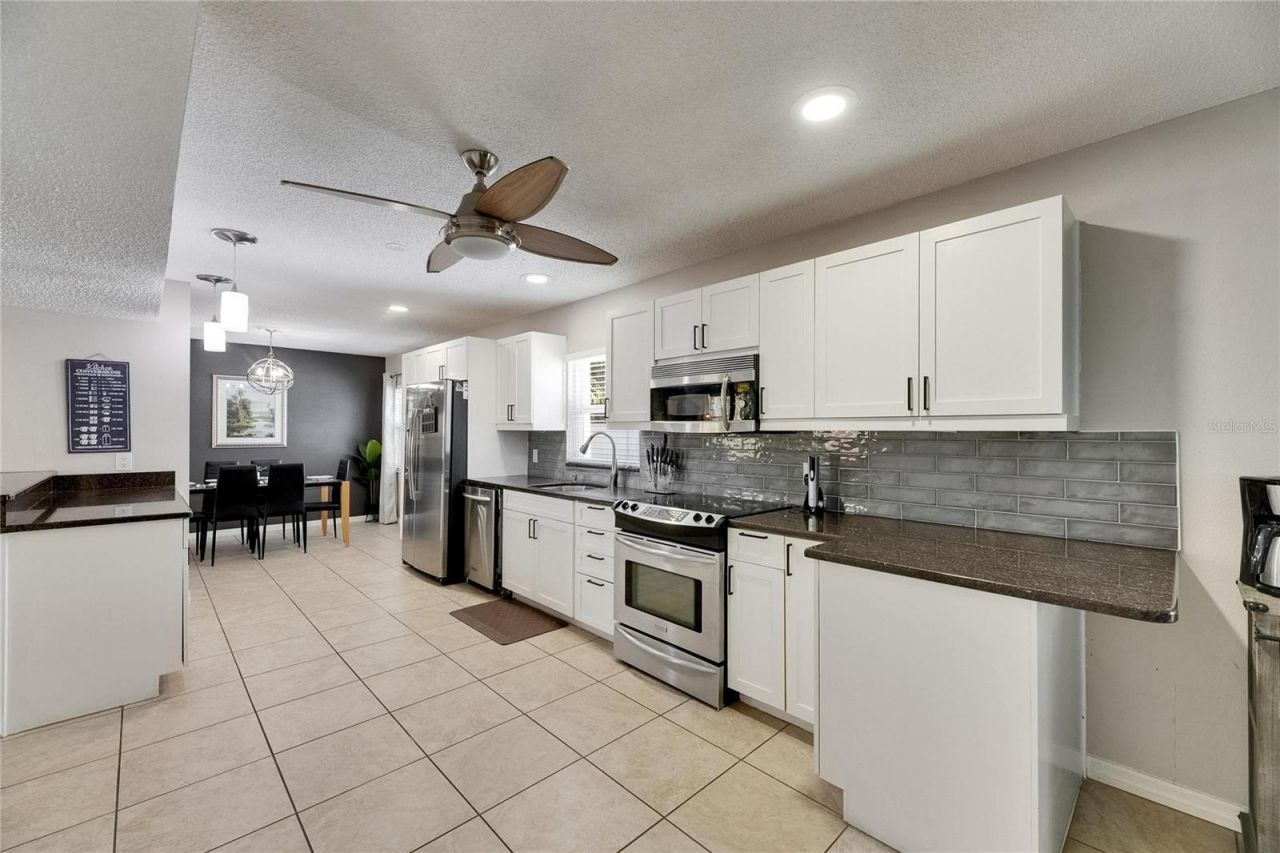 4710 Travertine Drive, Tampa, FL 33615 Photo