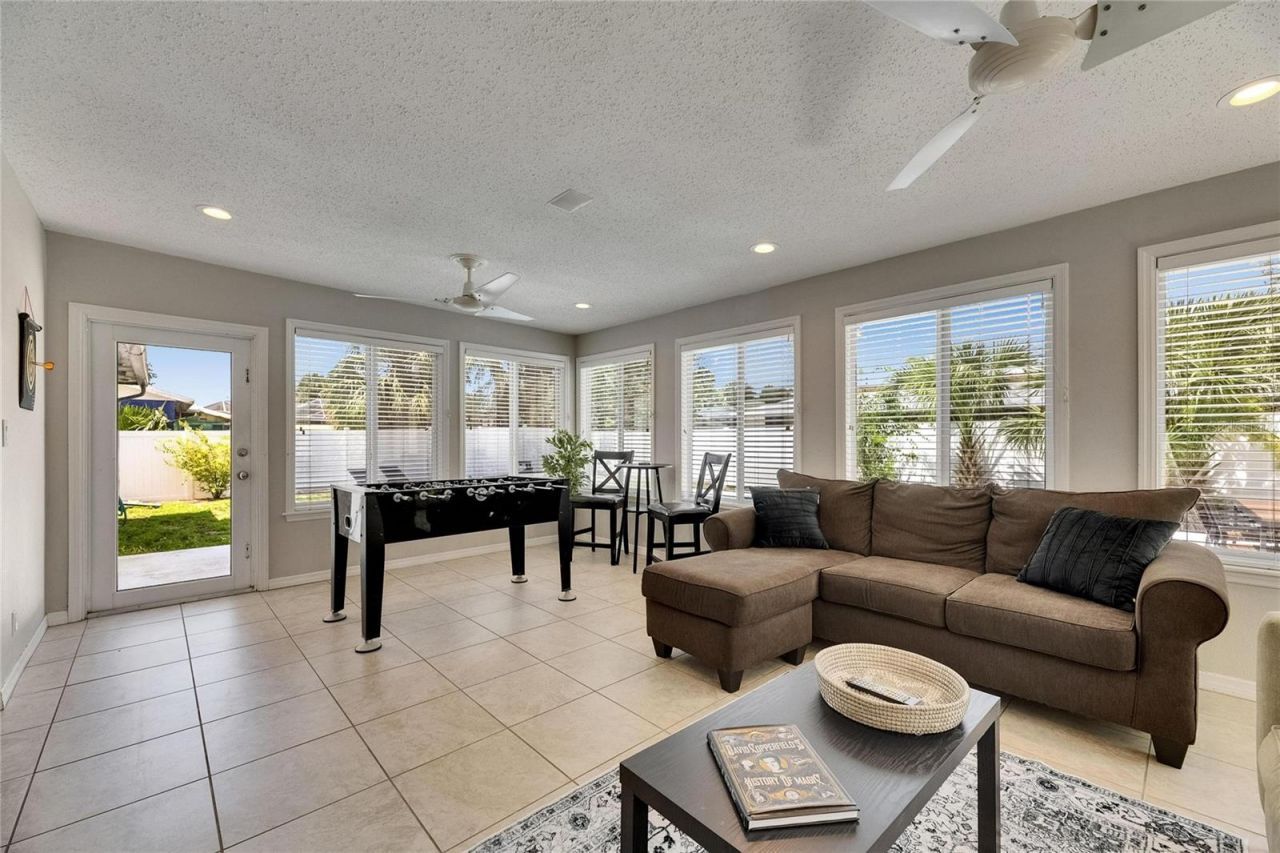 4710 Travertine Drive, Tampa, FL 33615 Photo