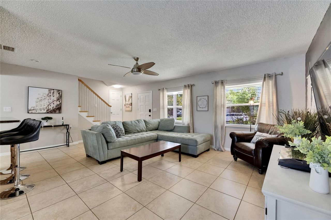 4710 Travertine Drive, Tampa, FL 33615 Photo