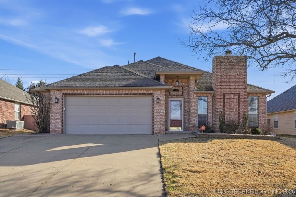 11523 S 105th Avenue E, Bixby, OK 74008 Main Photo