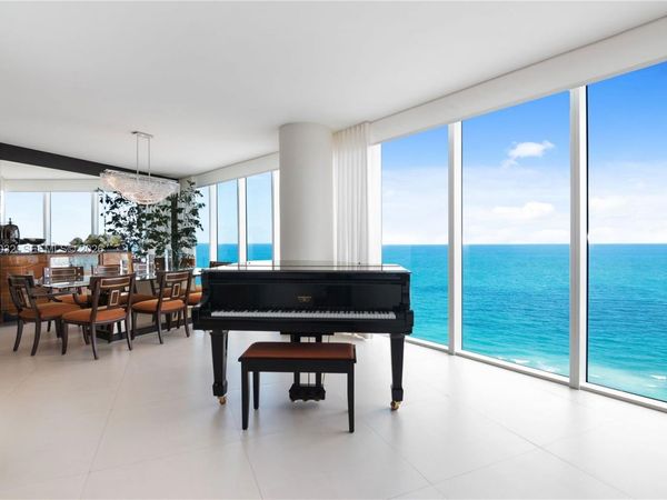 2711 S Ocean Dr , Unit 2205, Hollywood, FL 33019