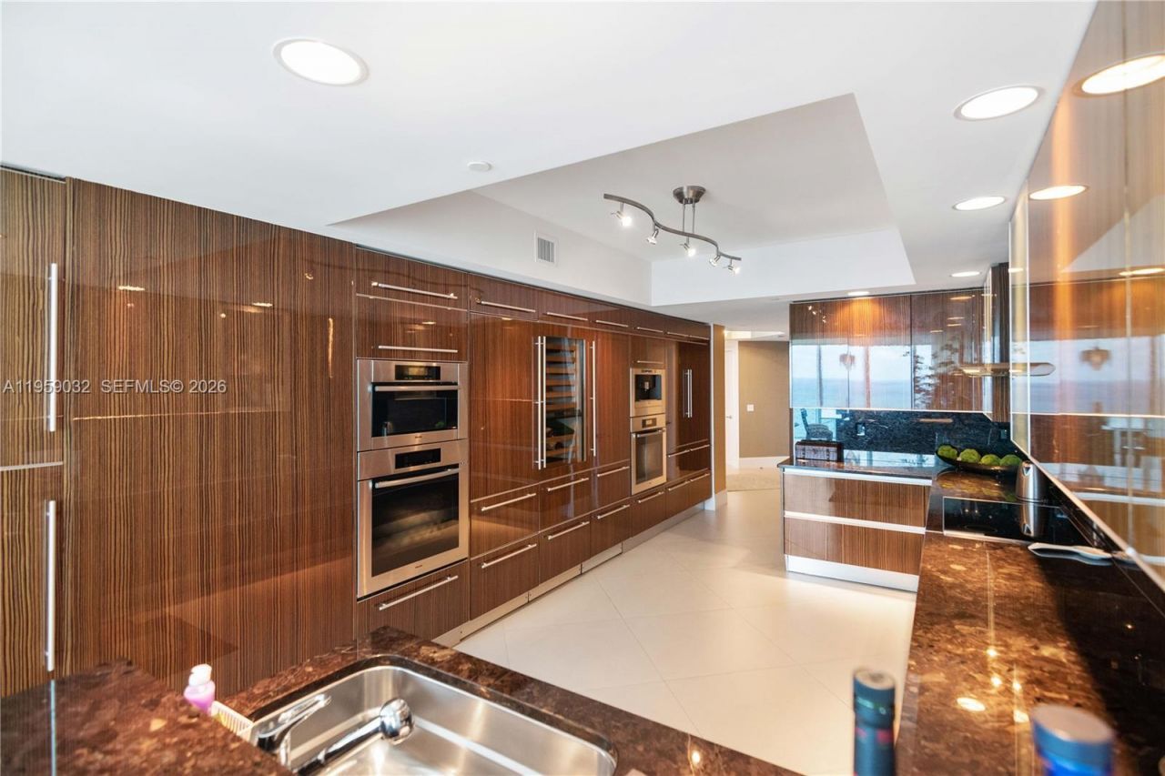 2711 S Ocean Dr , Unit 2205, Hollywood, FL 33019 Photo