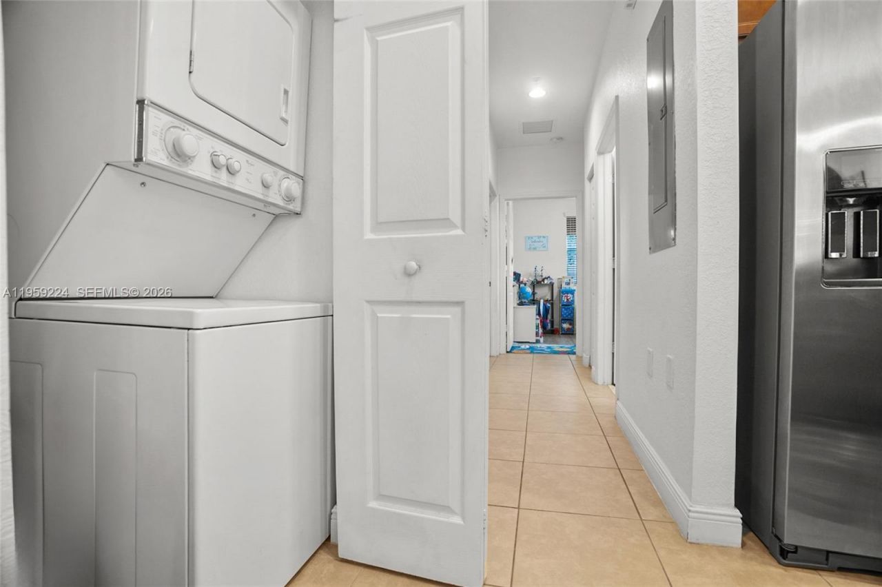 14774 SW 10th St, Unit 10502, Pembroke Pines, FL 33027 Photo