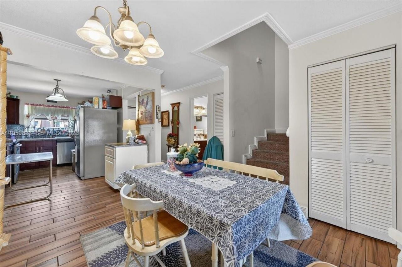 9125 Limetree Ln, Unit 168, Pembroke Pines, FL 33024 Photo