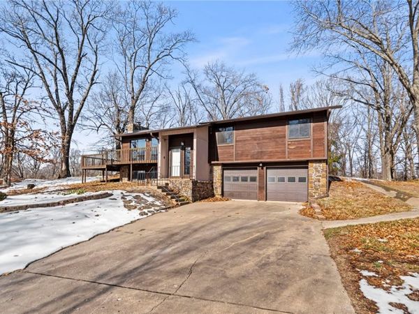 14 London Drive , Bella Vista, AR 72715