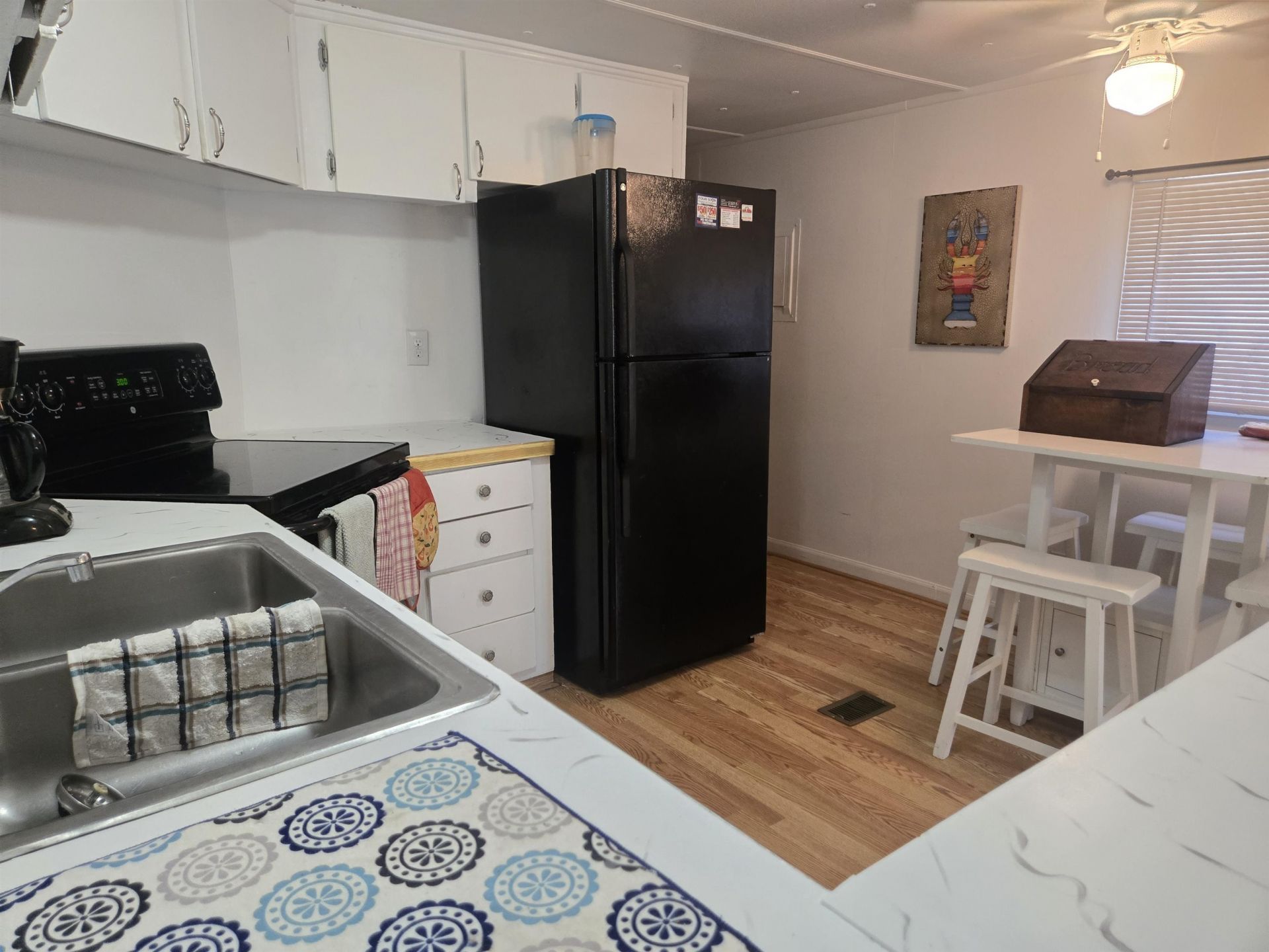 382 W Canal St. Photo 18