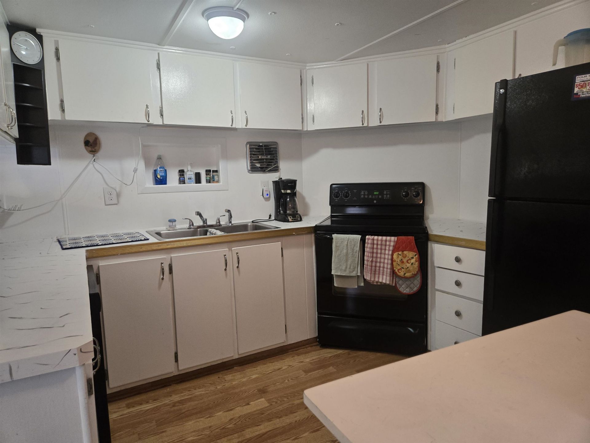 382 W Canal St. Photo 19