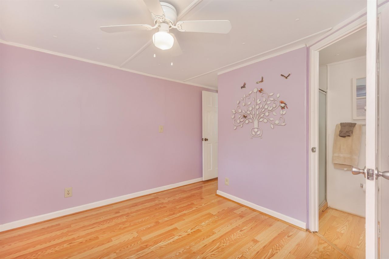 382 W Canal St. Photo 21