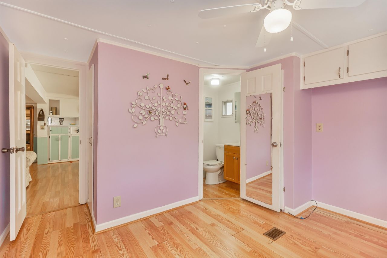 382 W Canal St. Photo 22