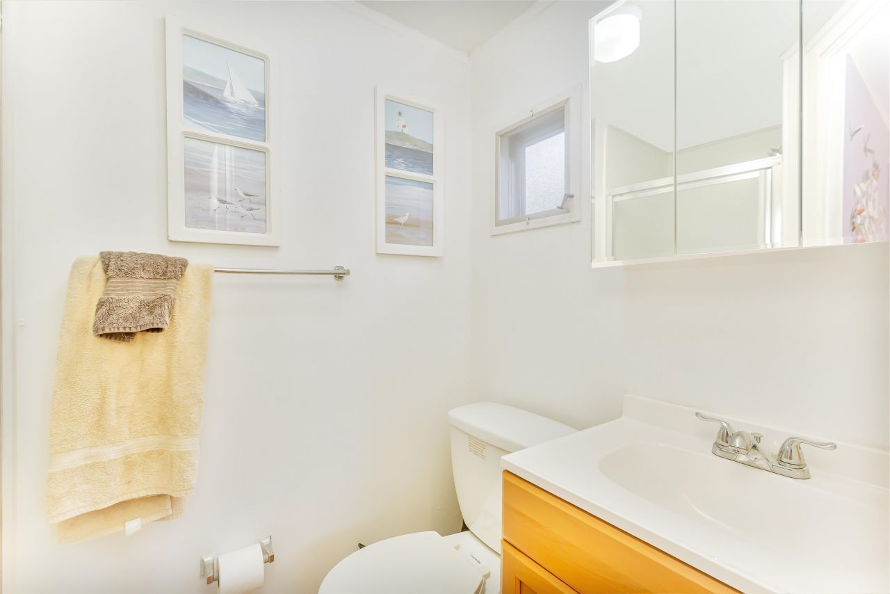 382 W Canal St. Photo 28