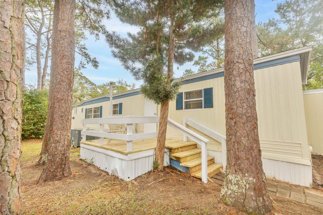 382 W Canal St. Photo 4