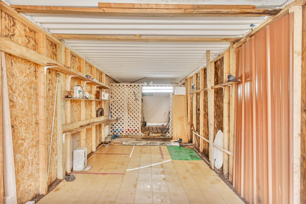 382 W Canal St. Photo 6