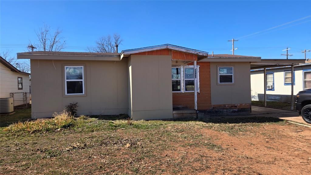 2458 N Mockingbird Lane, Abilene, TX 79603 Main Photo