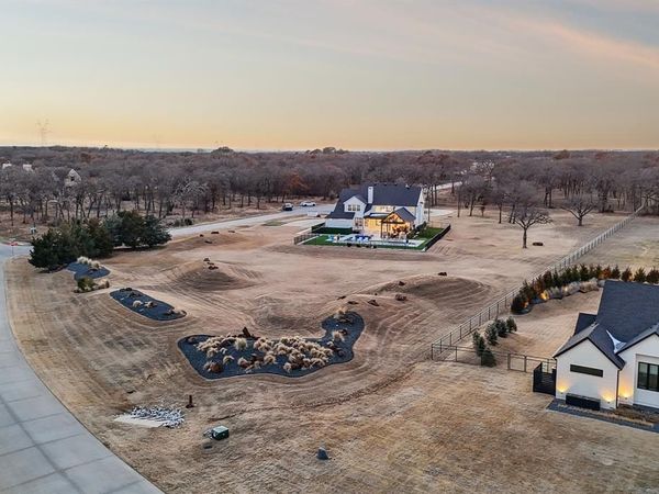 1001 Hat Creek Road, Bartonville, TX 76226