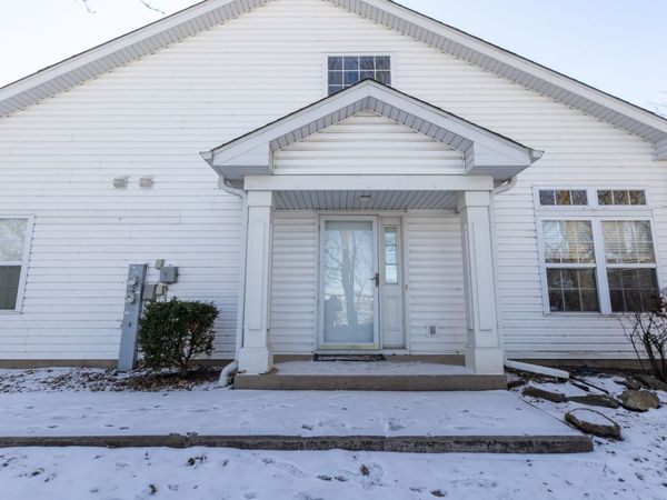 1693 Waterford Road, North Aurora, IL 60542