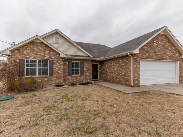 3194 Barretts Ridge Dr, Murfreesboro, TN 37130