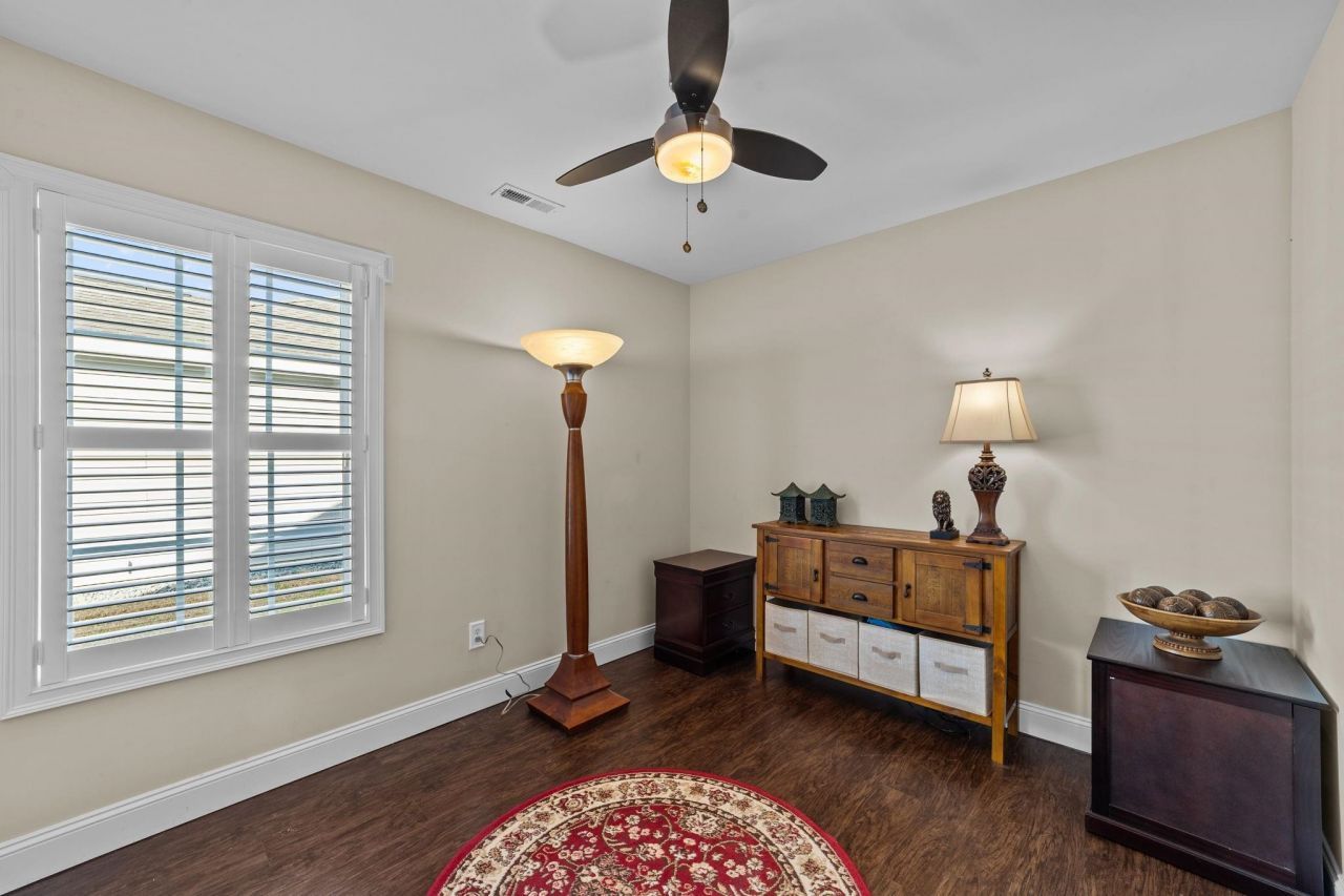 183 Ecum Secum Pl. Photo 20