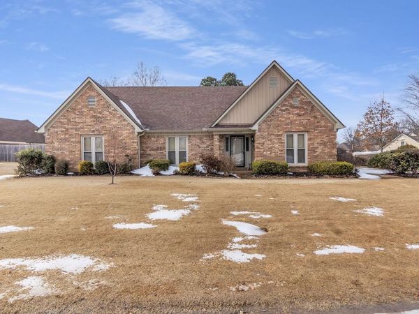 3247 PATRICIA ELLEN DR, Bartlett, TN 38133