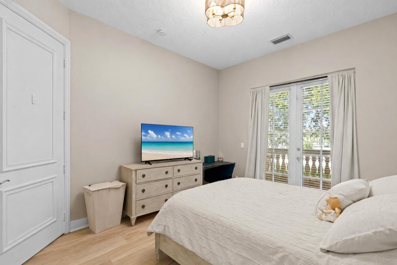 230 NE 69th Circle, Boca Raton, FL 33487 Photo