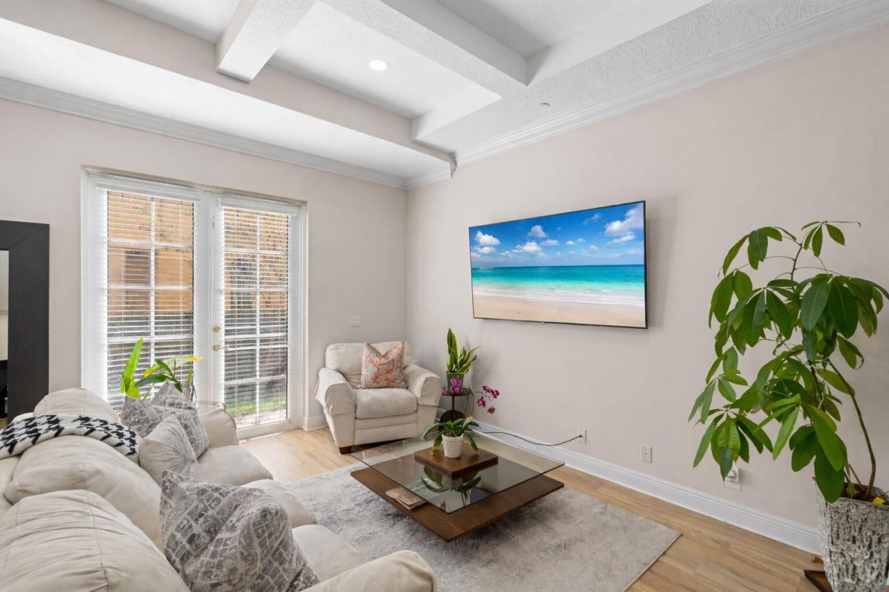 230 NE 69th Circle, Boca Raton, FL 33487 Photo