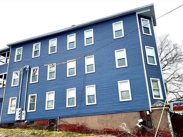 564 Main St., Southbridge, MA 01550