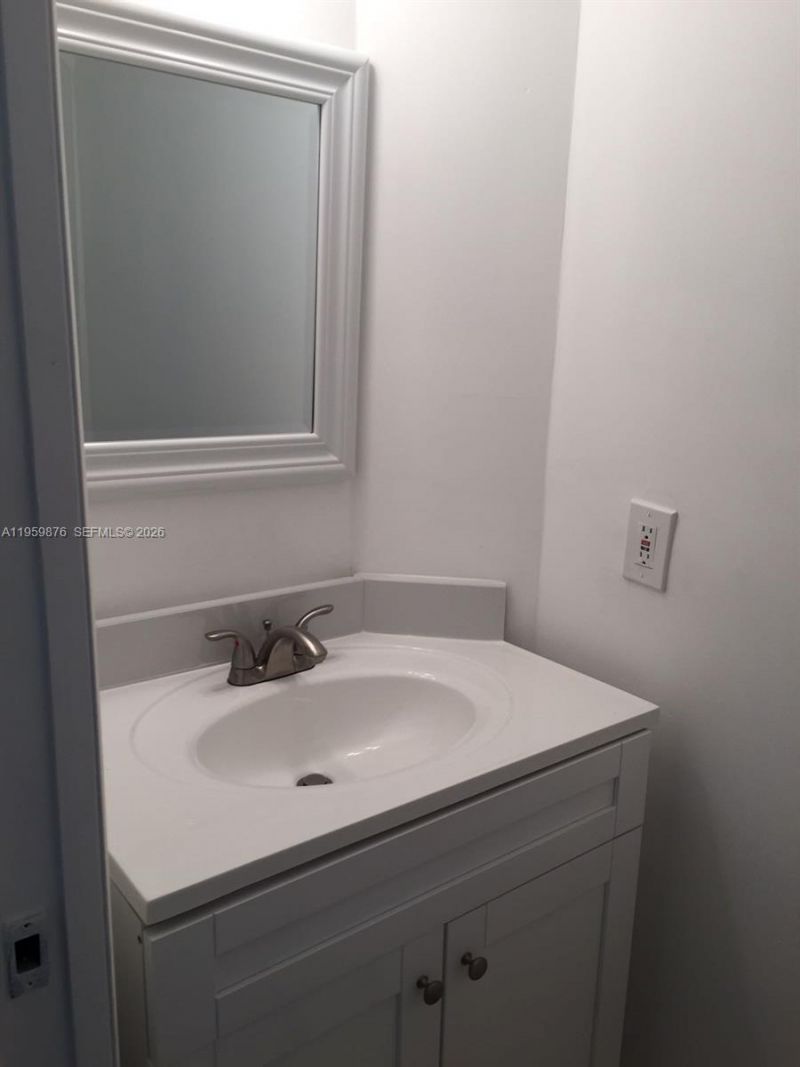 10902 NW 83rd St, Unit 201, Doral, FL 33178 Photo