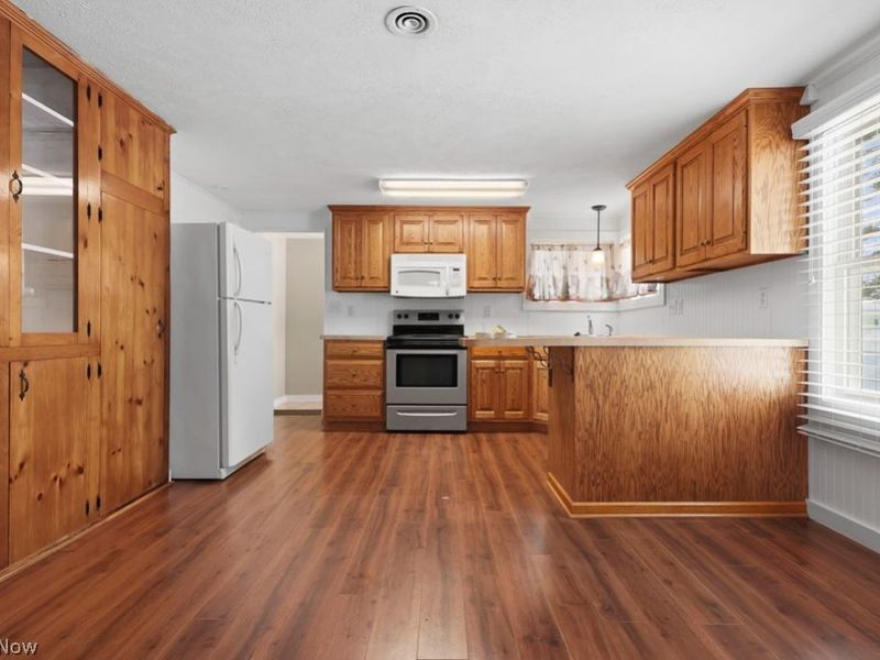 888 Fairfield School Road, Columbiana, OH 44408 Photo 3